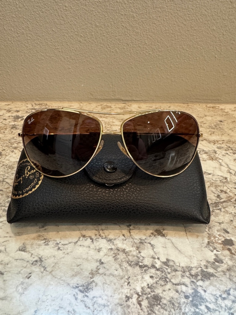 Ray-Ban Women's Gold Frame Aviator Sunglasses - Brown Gradient Lenses